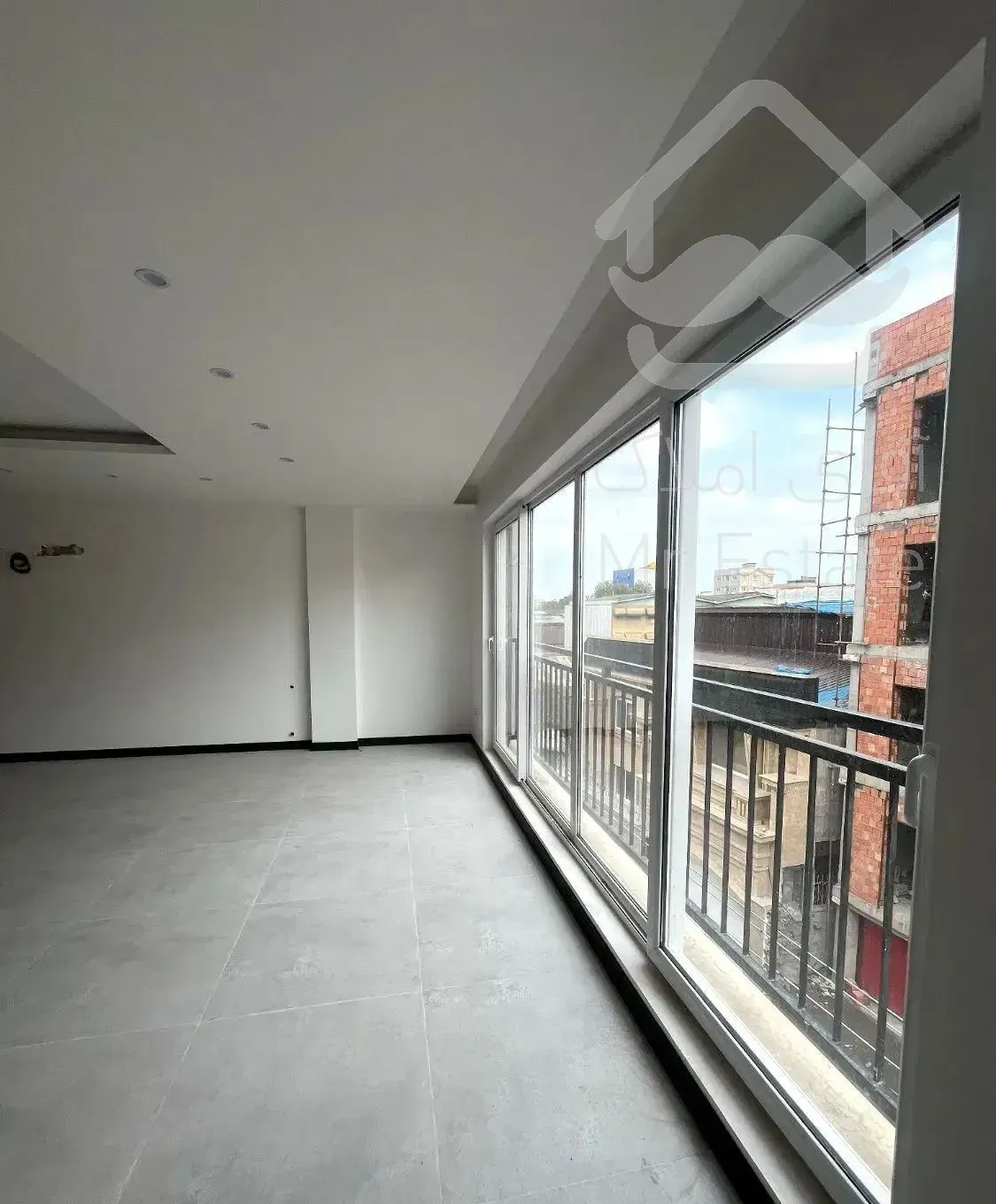 فروش آپارتمان ۱۱۷متـر / کم واحـد/گلشهر دوم