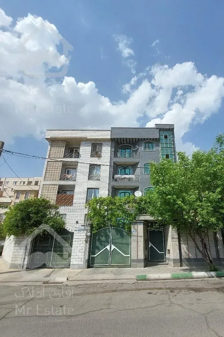 آپارتمان ۱۲۰ متری،ویو ابدی و بدون مشرف،