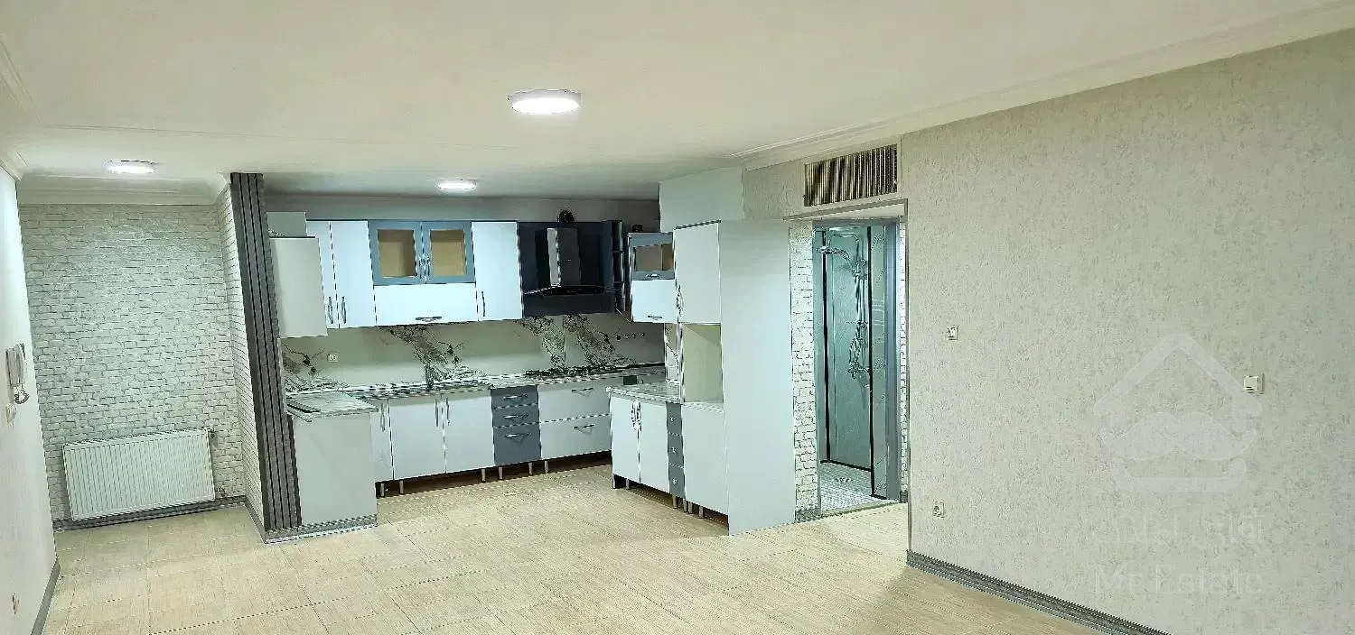 فروش واحد ۱۱۸ متری در بهترین نقطه زاگرس شرقی