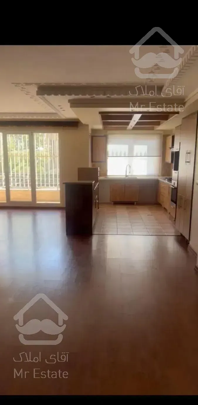 آپارتمان ۱۵۵ متری شمس آباد