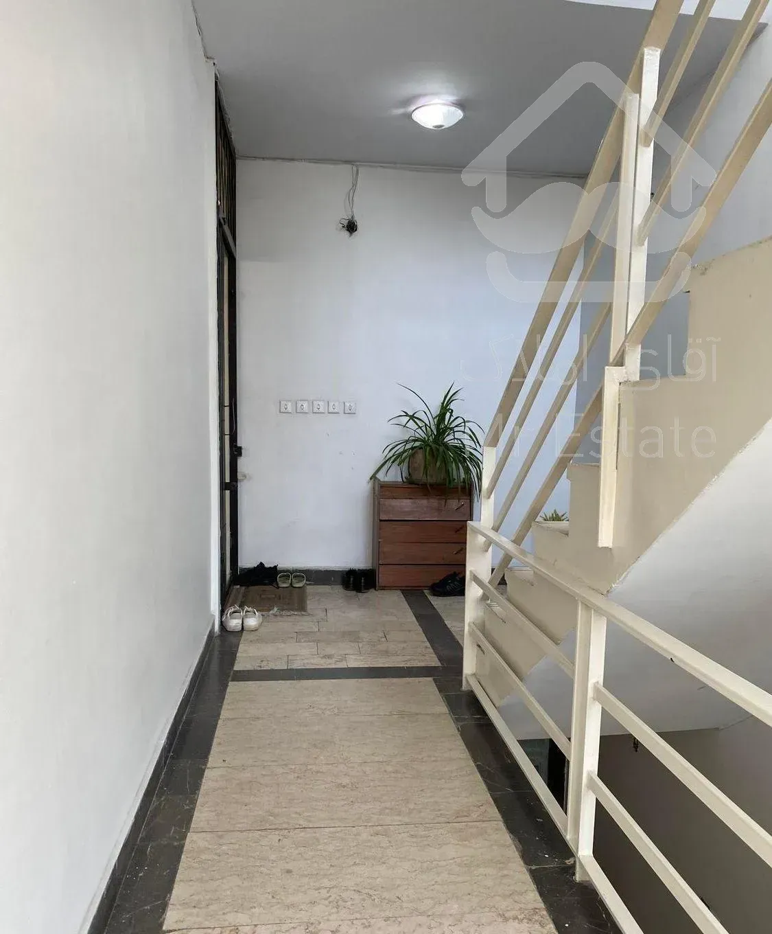 آپارتمان ۱۶۰ متر ۳ خواب تکواحدی ( مترو قدوسی )