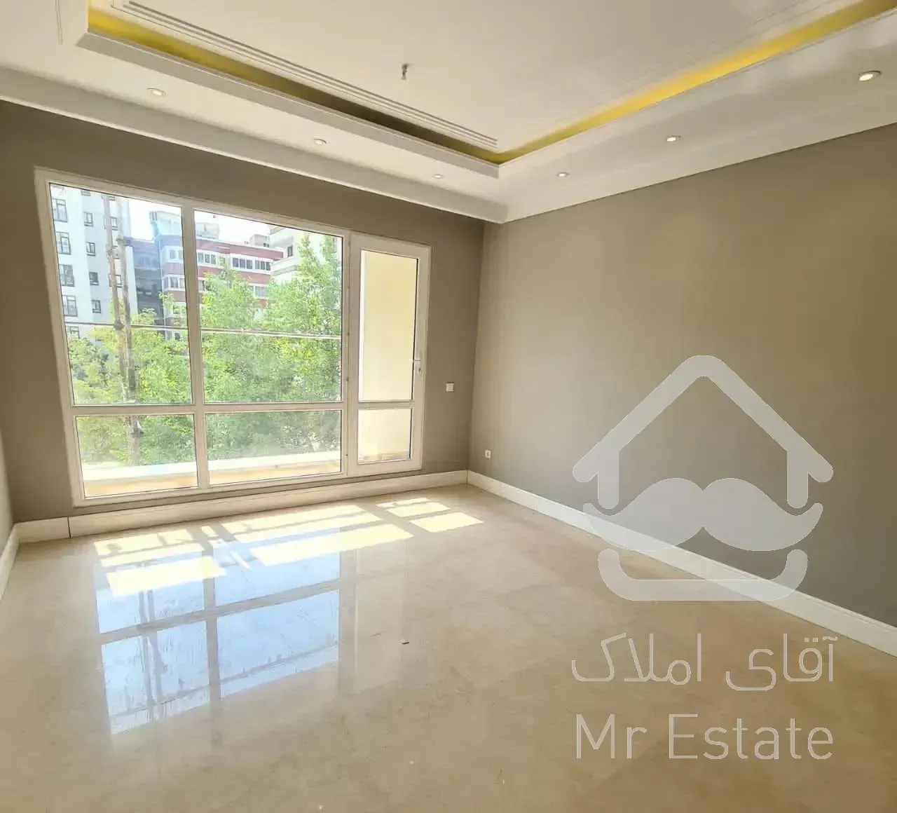 ١١٠ متر گلچین دو خوابه