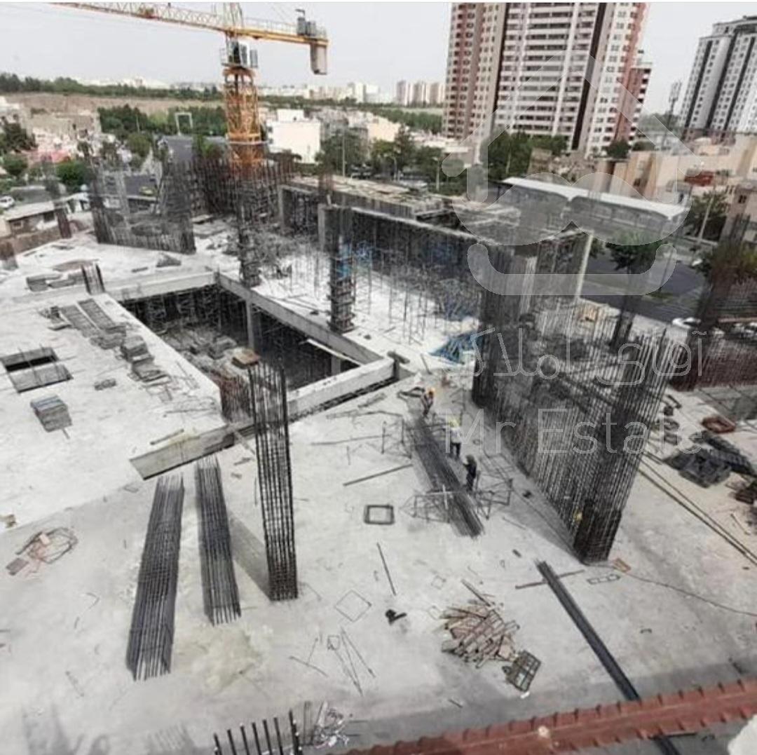 20 متر تجاری طبقه همکف برج باغ