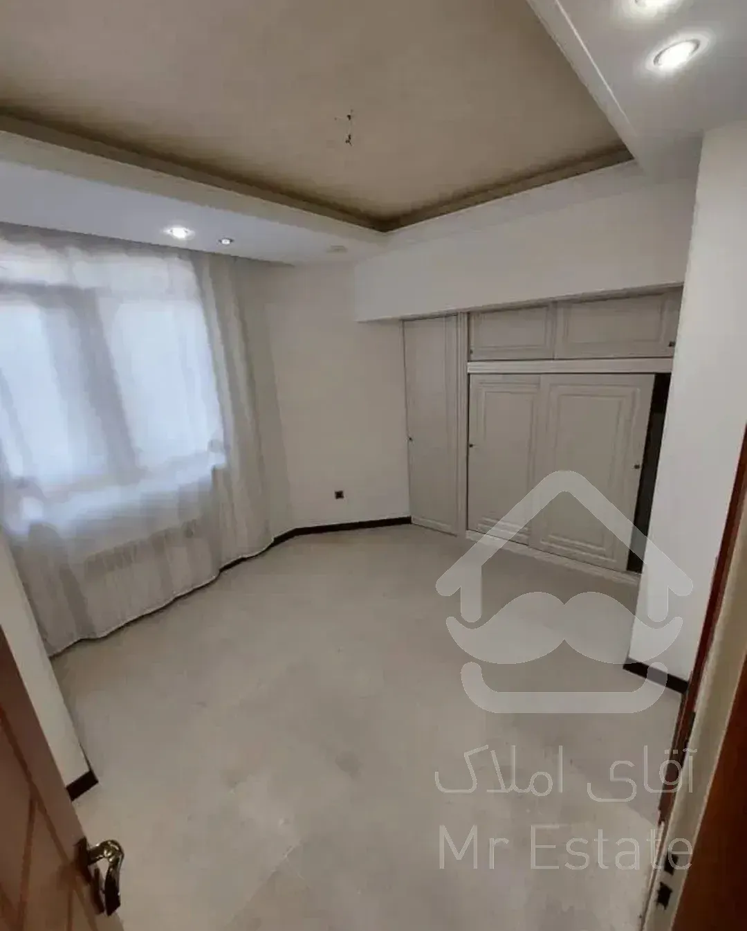 فروش آپارتمان ۸۲ متری با ۲ حیاط خلوت تهرانپارس