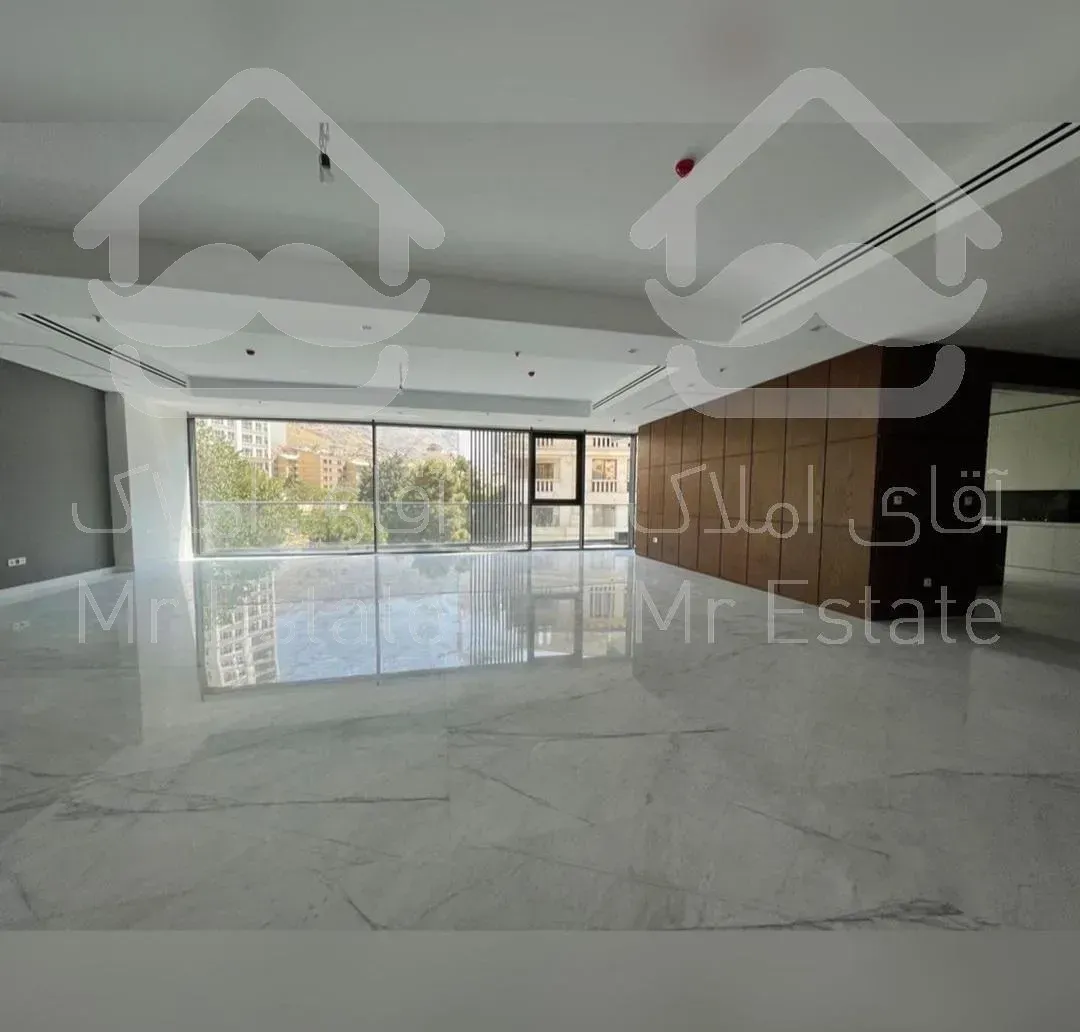 320 متر تاپ لوکیشن پاسداران