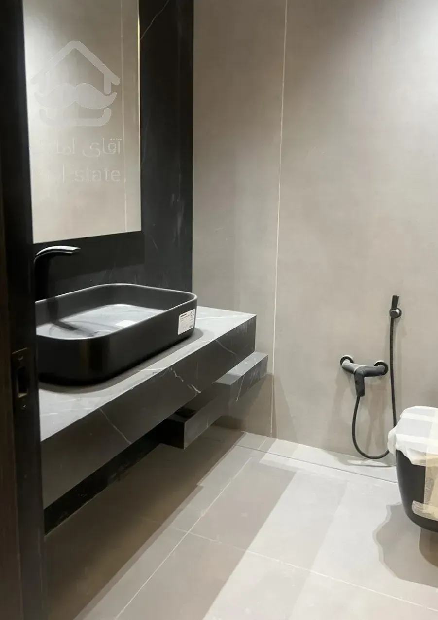 فروش 200 متری پاسداران