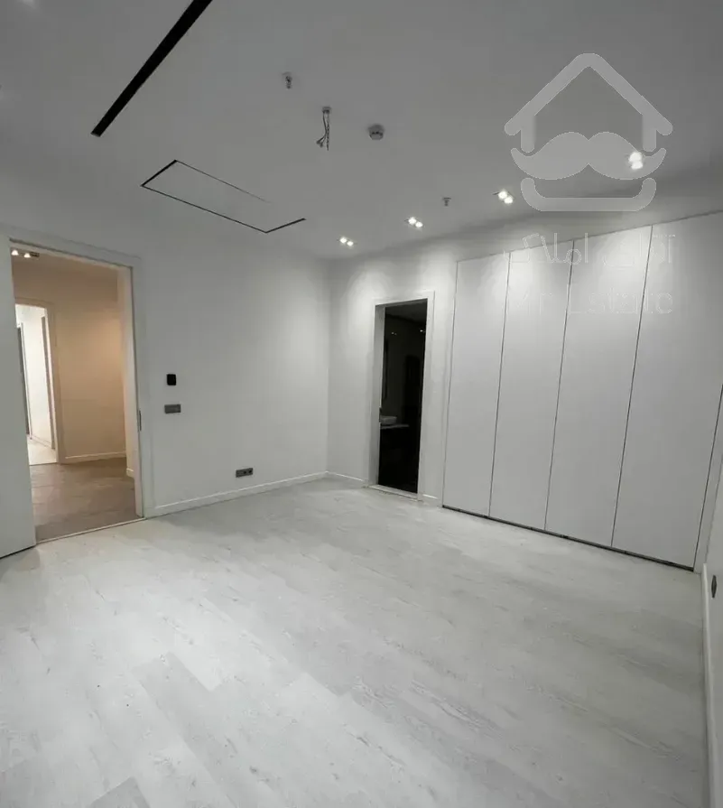 فروش 200 متری پاسداران