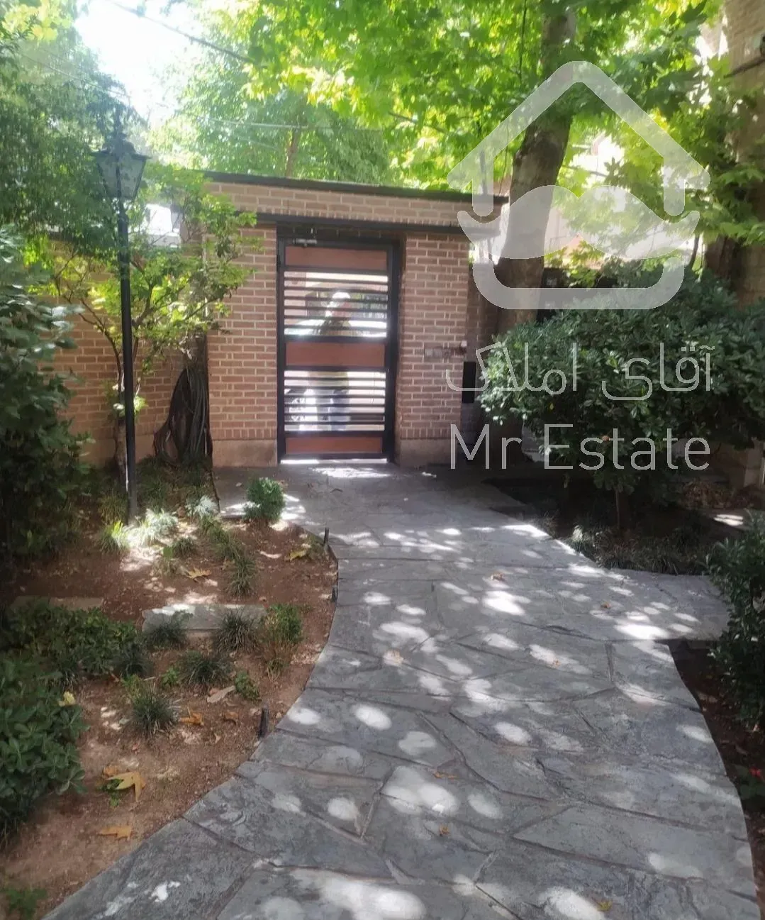 ویلایی دوبلکس فول در قلب منطقه ۲۲