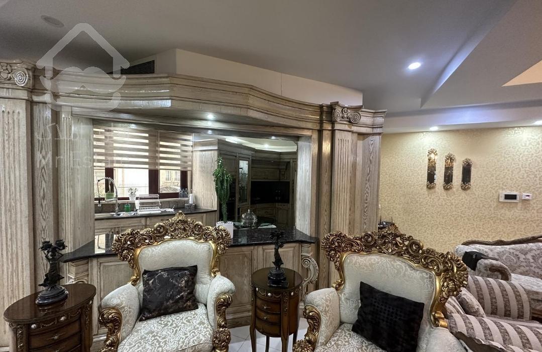 فروش آپارتمان ۱۷۳ متری در نیاوران