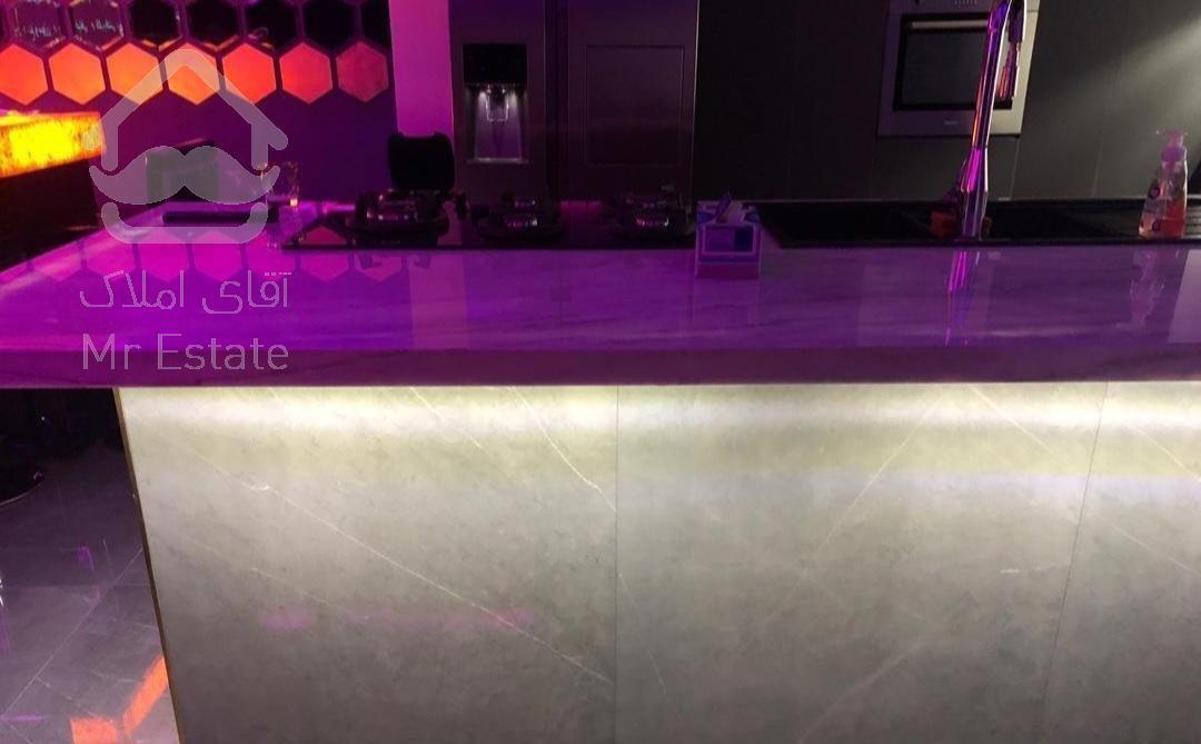 فروش آپارتمان ۱۹۶ متری در نیاوران