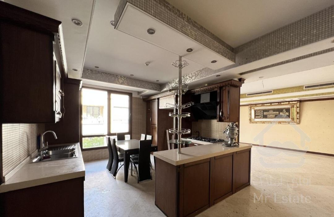 آپارتمان ۱۶۰‌متری برای اجاره در ولنجک