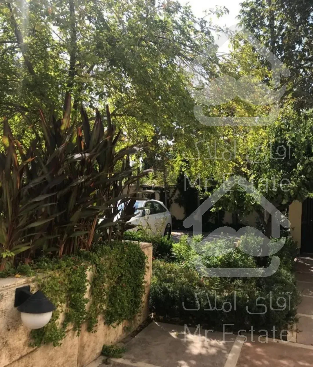 خانه ویلایی در شهرک دانشگاه شریف اردستانی