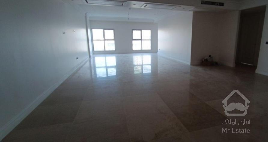 آپارتمان ۲۰۲ متری برای فروش در نیاوران