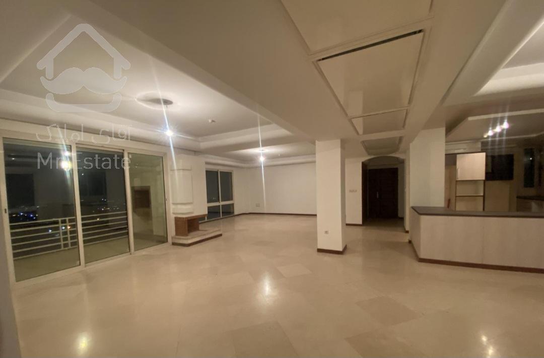 آپارتمان ۲۰۵ متری برای اجاره در ولنجک