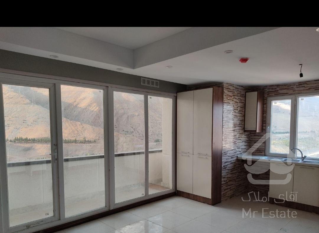 آپارتمان ۱۲۱ متری رهن و اجاره برج دریاچه چیتگر کلید نخورده فول دیزاین اکازیون