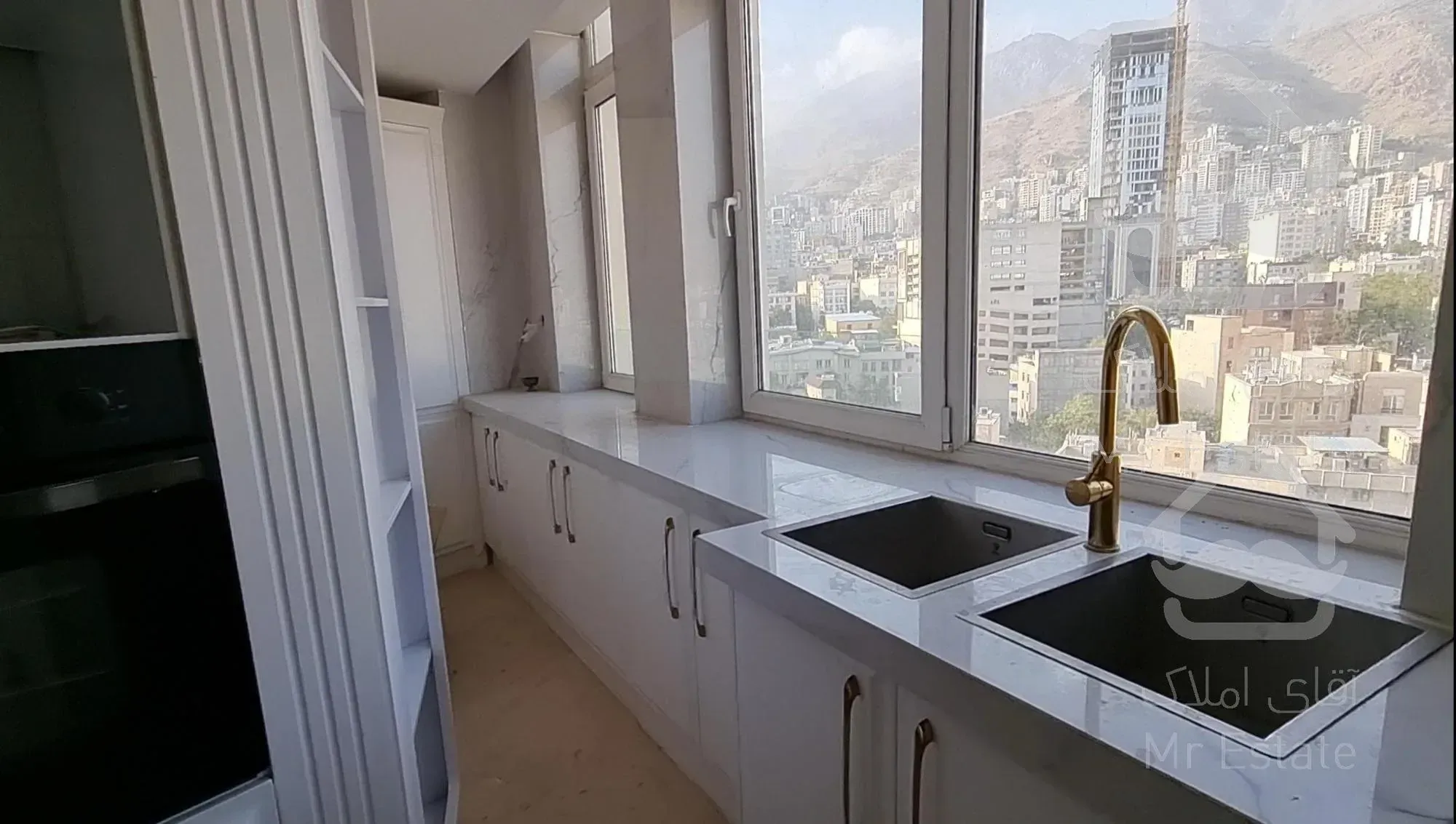 230 متری طبقه 9 برج/ویو کل منطقه 1