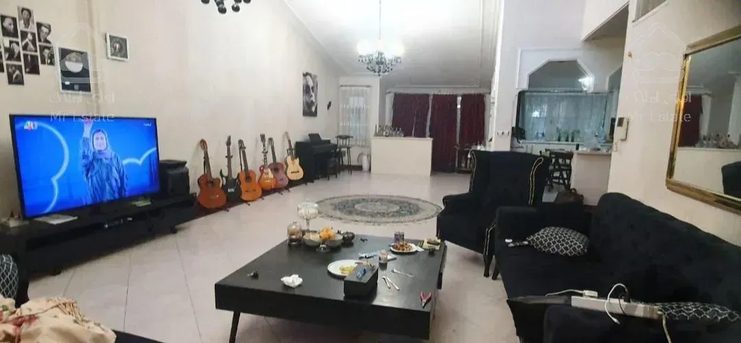 آپارتمان ۲۰۰ متری برای اجاره در آجودانیه