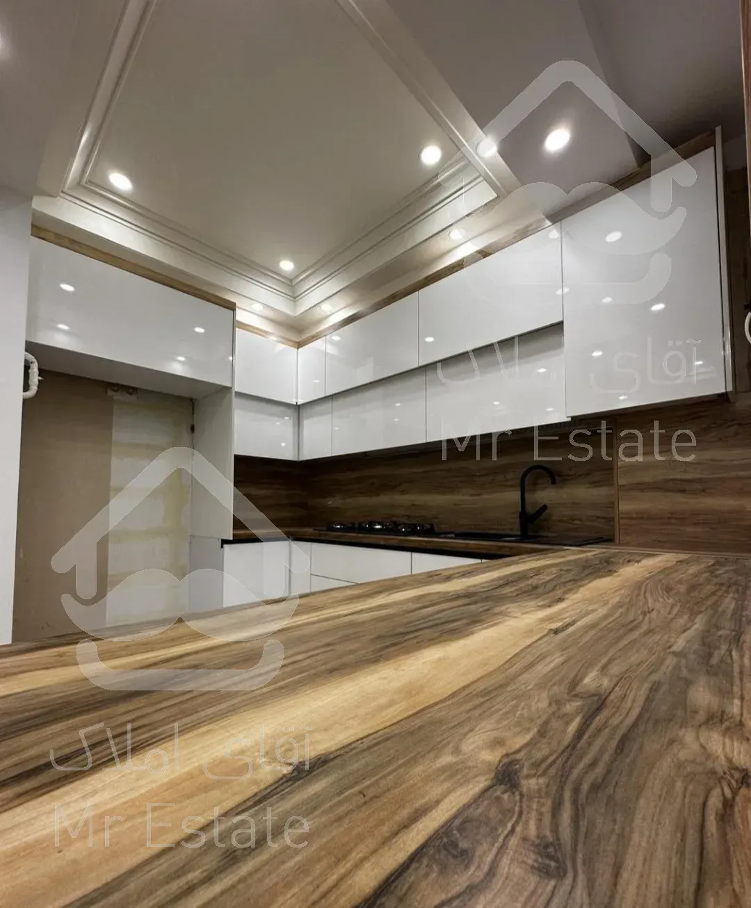 آپارتمان ۲۵۴ متری برای اجاره در قیطریه