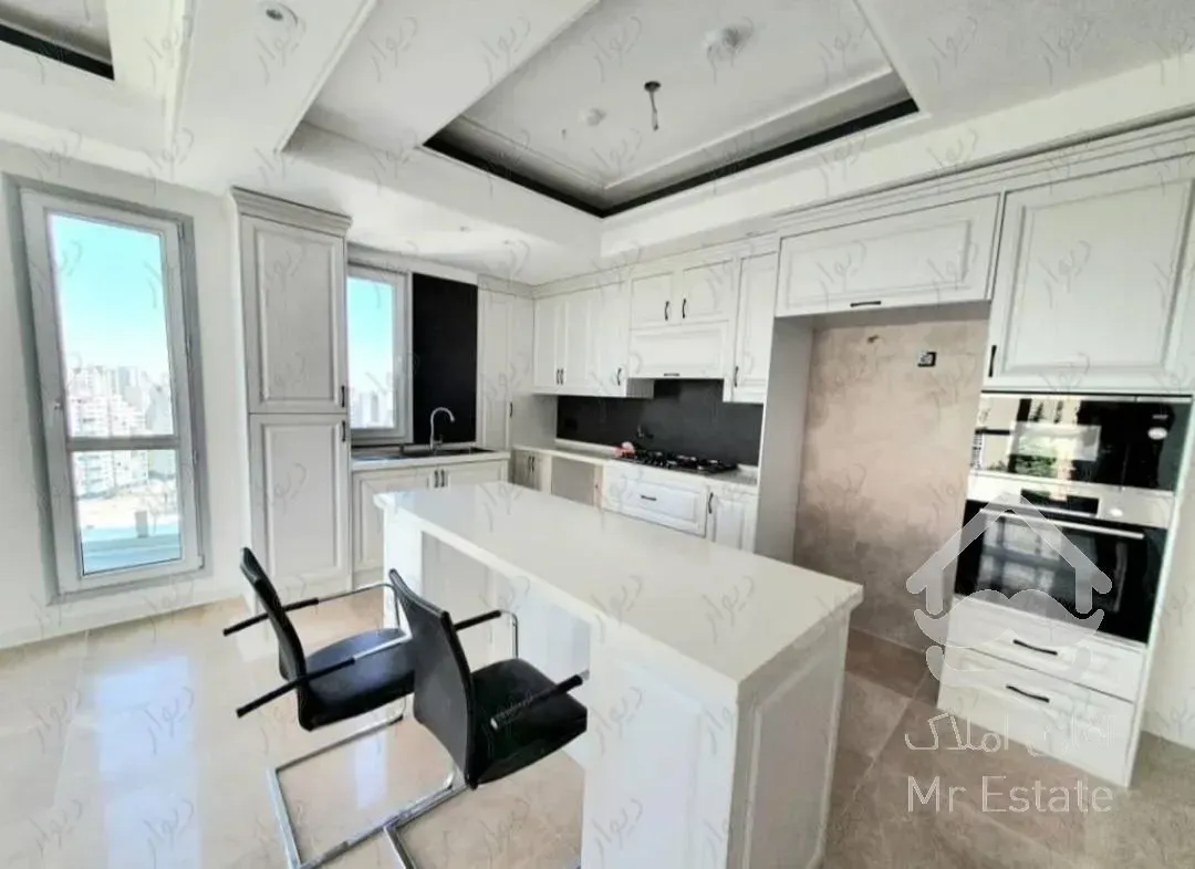 ۱۳۵متر۲خواب*برج نوساز برند* ویو استثنایی