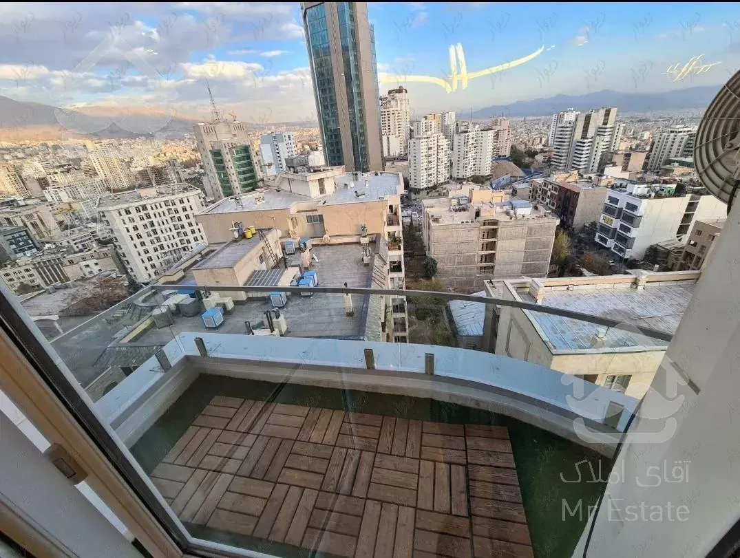 ۱۳۵متر۲خواب*برج نوساز برند* ویو استثنایی