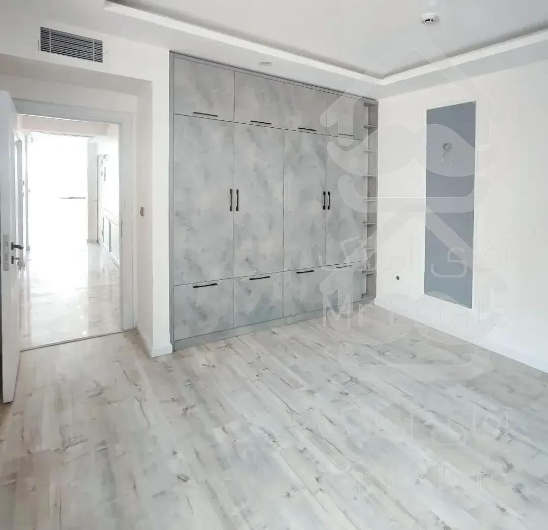 سعادت آباد 120متر 2خواب کم واحد