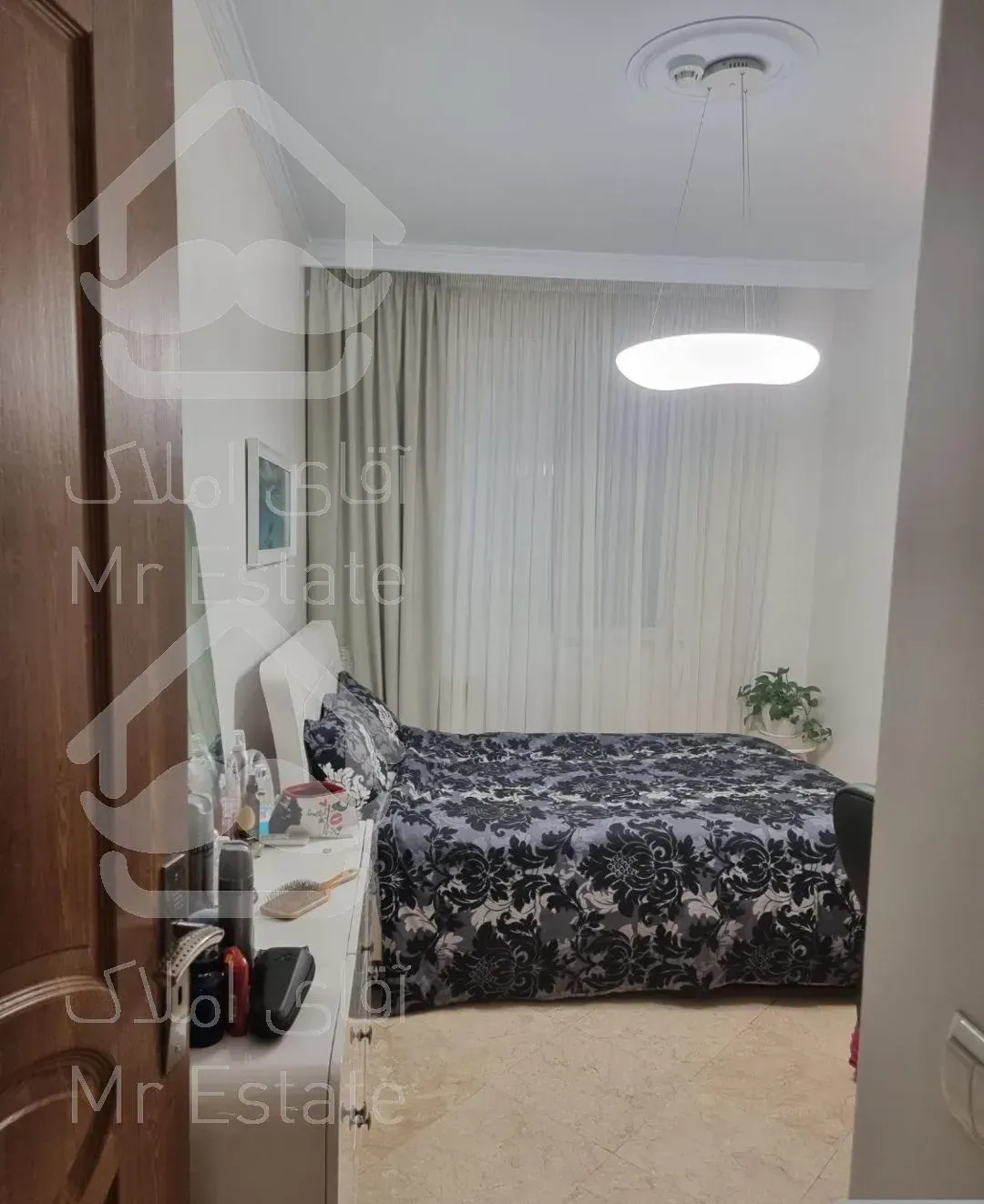 سعادت آباد 102متر 2خواب دل باز