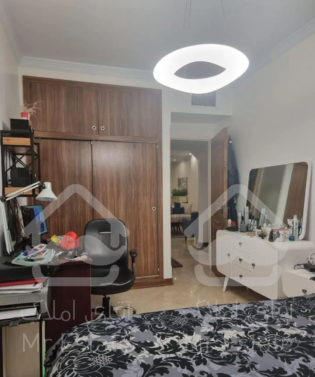 سعادت آباد 102متر 2خواب دل باز