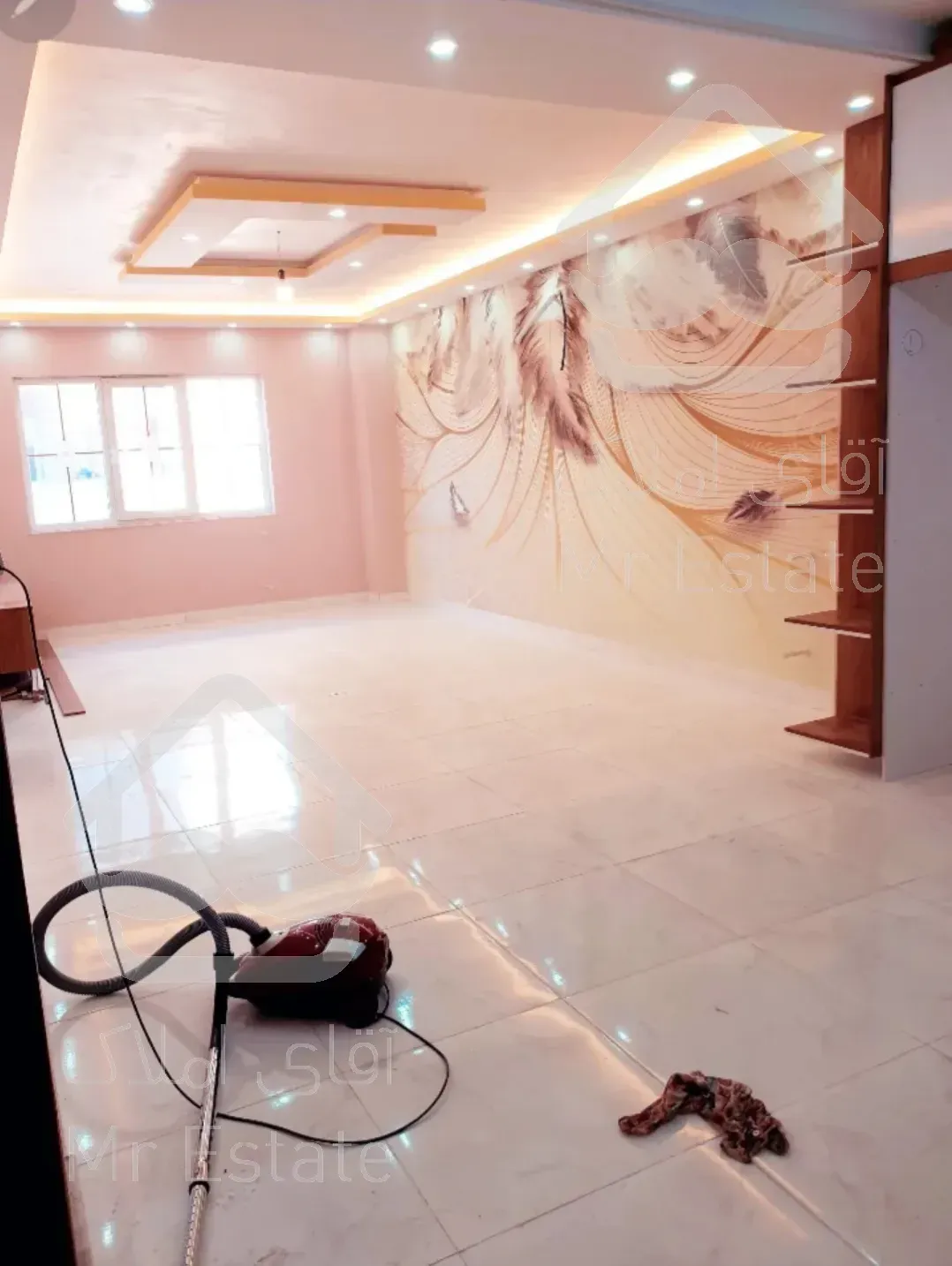 100 متر آپارتمان نوساز / حمیدیان دانشجو / آسانسور