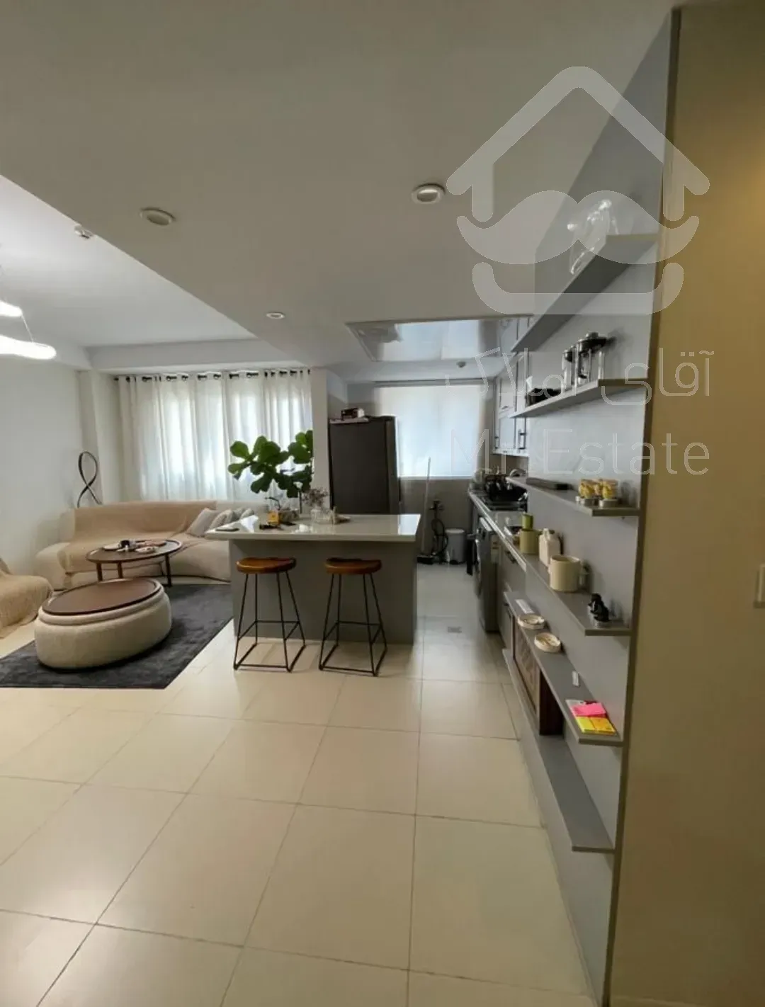 فروش آپارتمان ۱۰۰ متری ۷ ساله در پونک شمالی