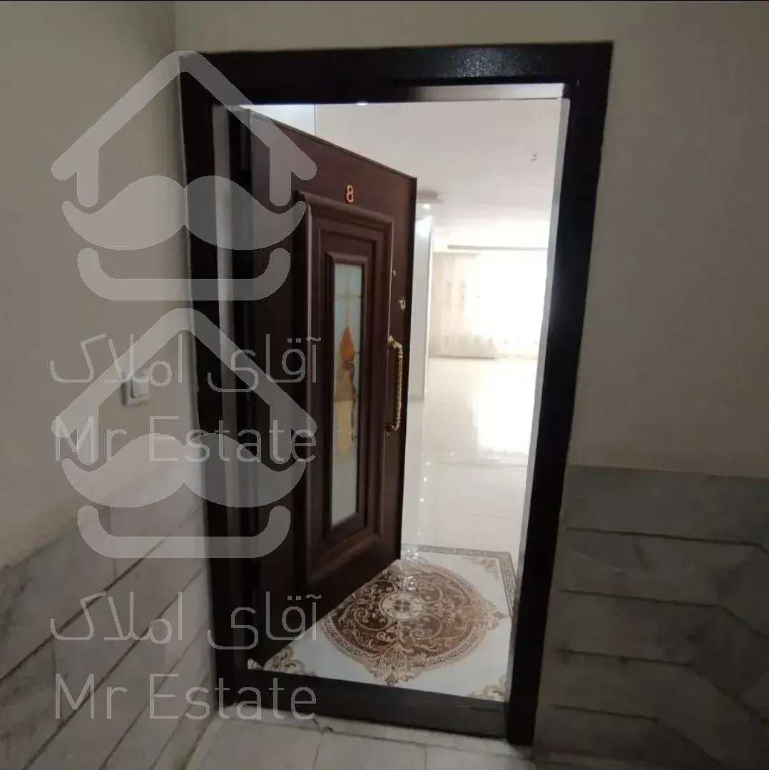 ۱۲۰ متر/واحد جلو/ شناور در نور/ کم واحد/ اعیان نشین