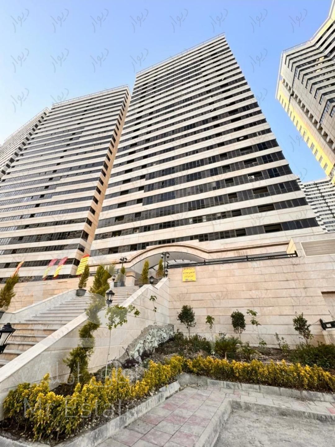 ۱۱۸ متر آپارتمان شهرک خرازی B8 کد۳۶۶