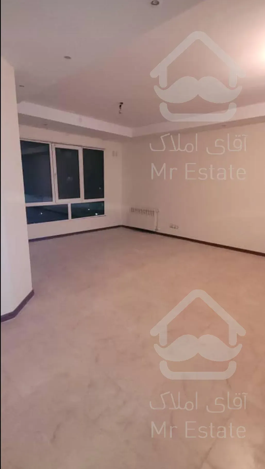 ۱۱۵ متر آپارتمان مسکونی برج همت یاس دریاچه