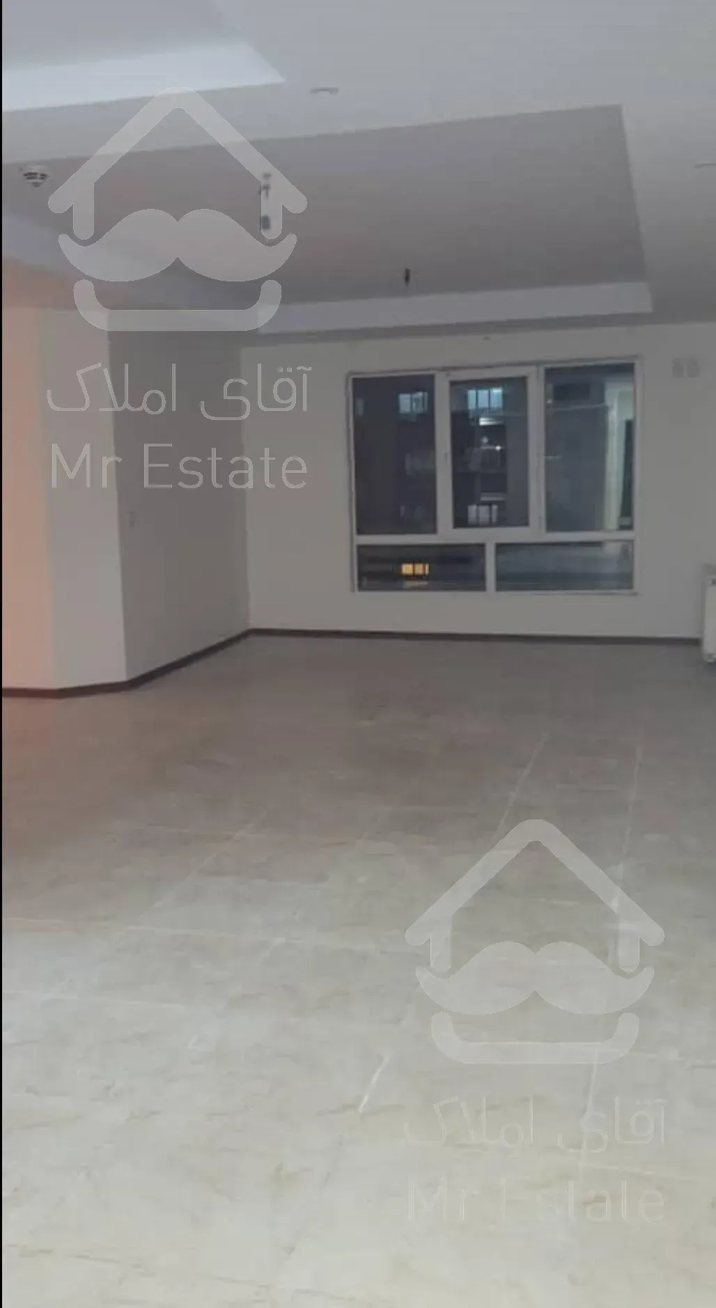 ۱۱۵ متر آپارتمان مسکونی برج همت یاس دریاچه