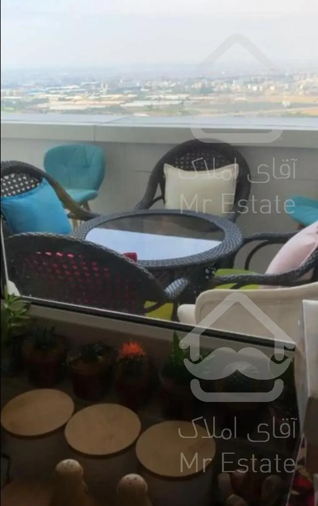 ۲۱۸ متر پنت هاوس برجهای همراه شهر طبقه ۱۷ کد۴۴۸