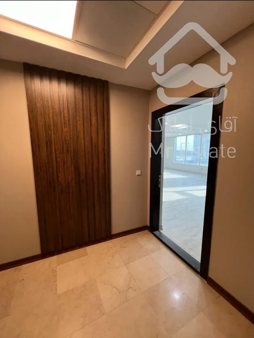 اجاره ۱۰۷ متر آپارتمان اداری مجتمع کنتراست مال دریاچه