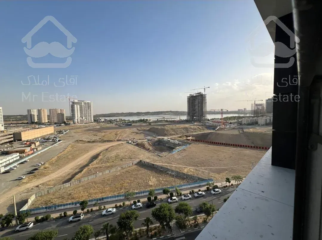 اجاره ۱۰۷ متر آپارتمان اداری مجتمع کنتراست مال دریاچه