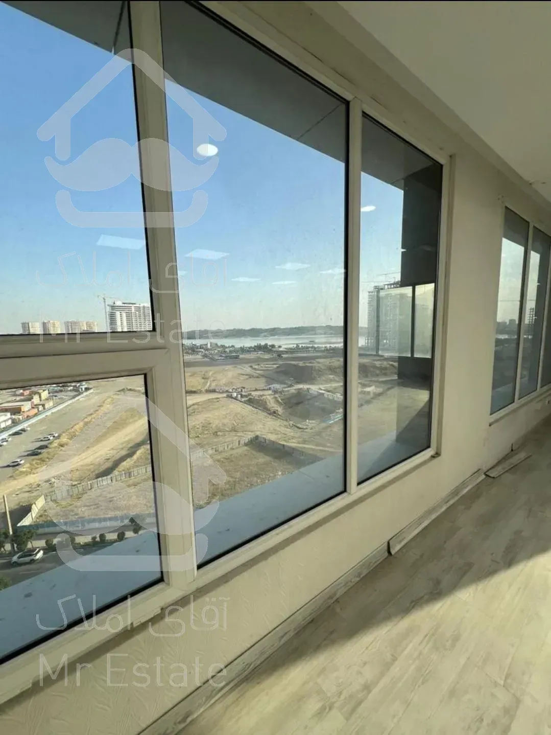 اجاره ۱۰۷ متر آپارتمان اداری مجتمع کنتراست مال دریاچه