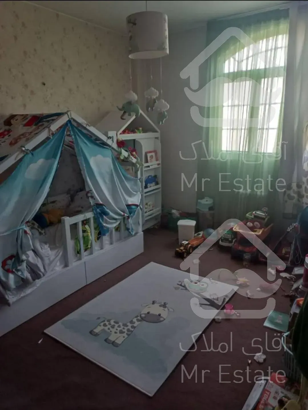 ۸۲ متر آپارتمان شخصی ساز شهرک راه آهن قائم