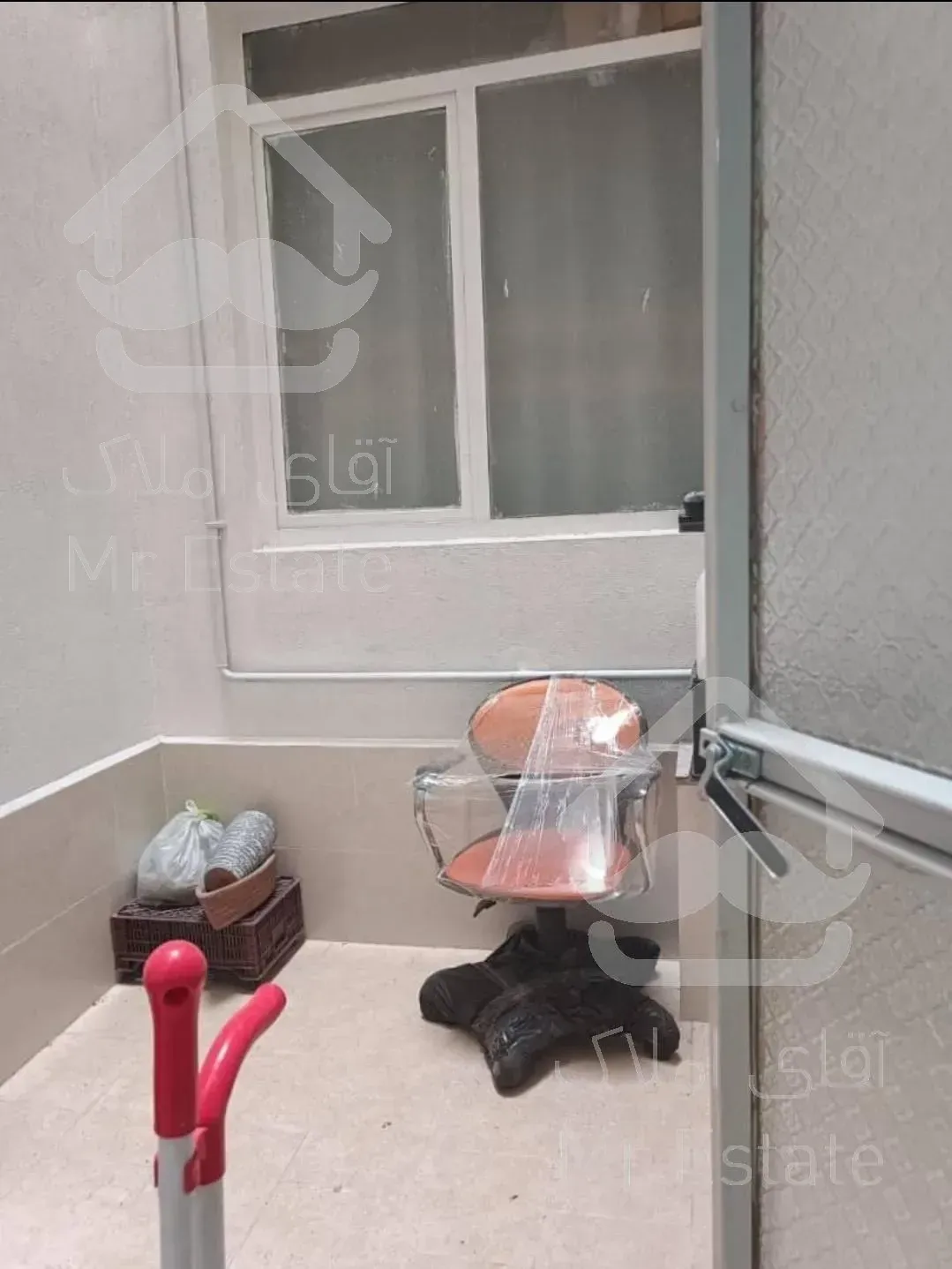 ۸۲ متر آپارتمان شخصی ساز شهرک راه آهن قائم