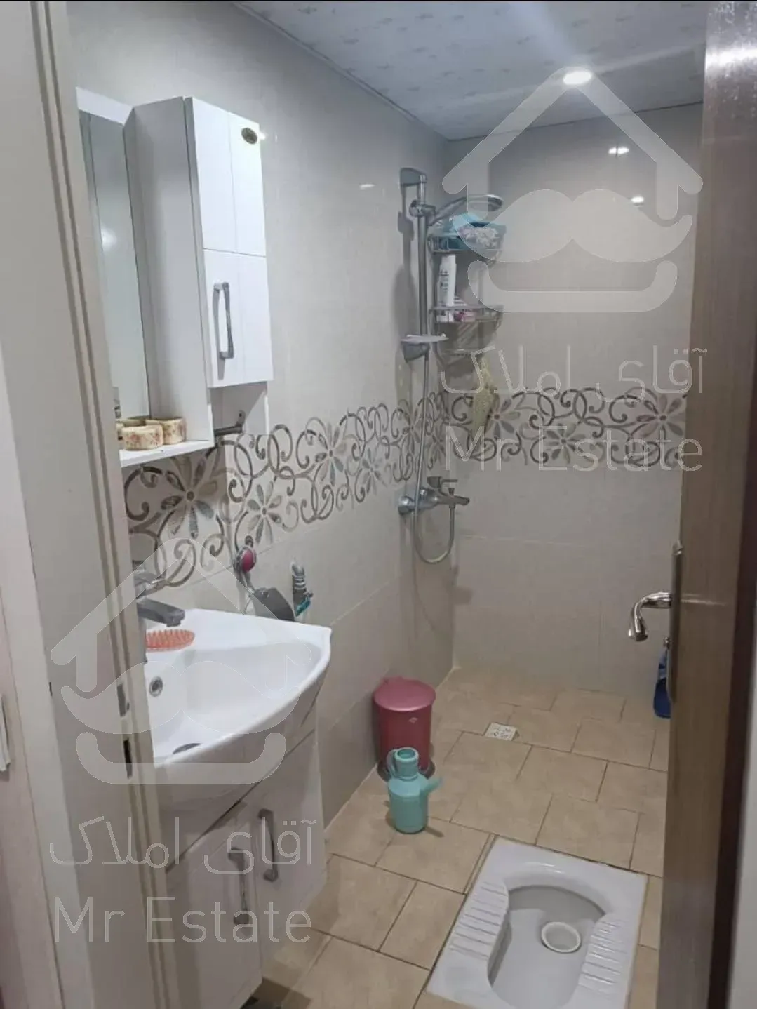 ۸۲ متر آپارتمان شخصی ساز شهرک راه آهن قائم