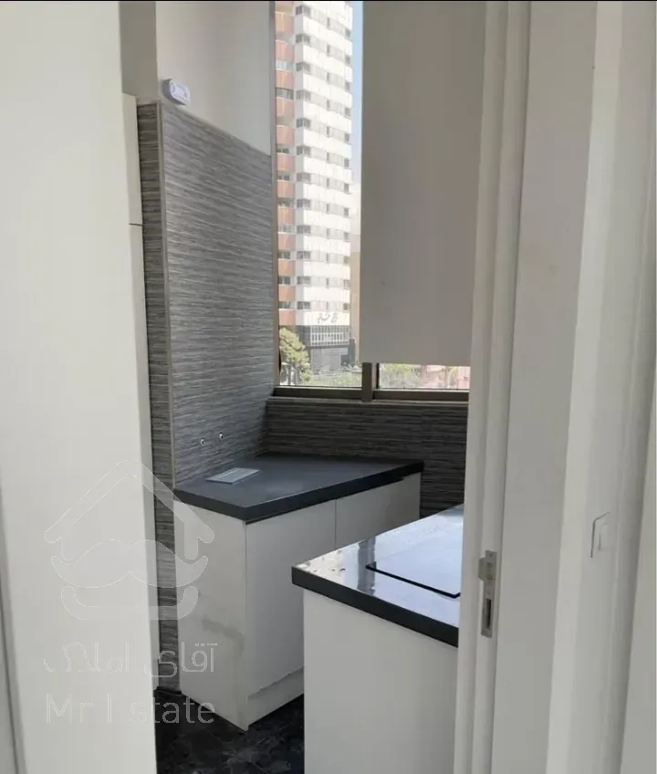 ۱۵۰ متر اداری مدرن اندرزگو ، طبقات بالا ، ویو ابدی