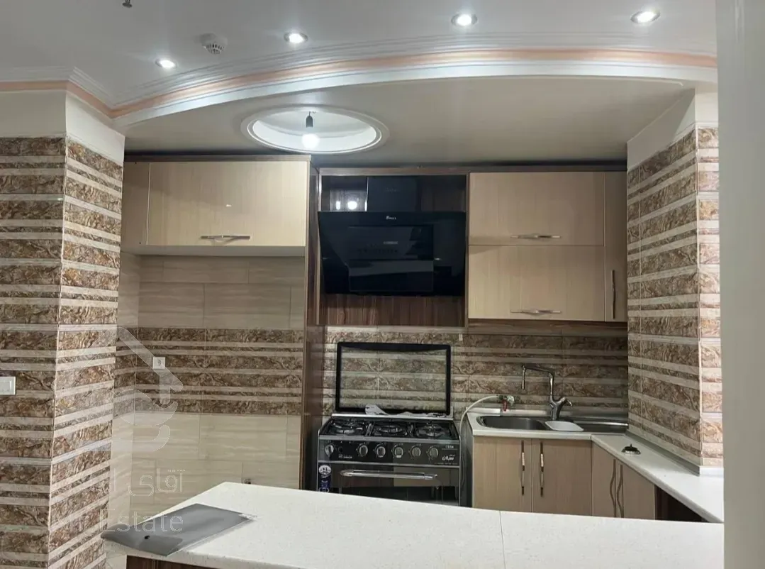 آپارتمان ۵۵ متری تکخواب رو به آفتاب پونک المهدی