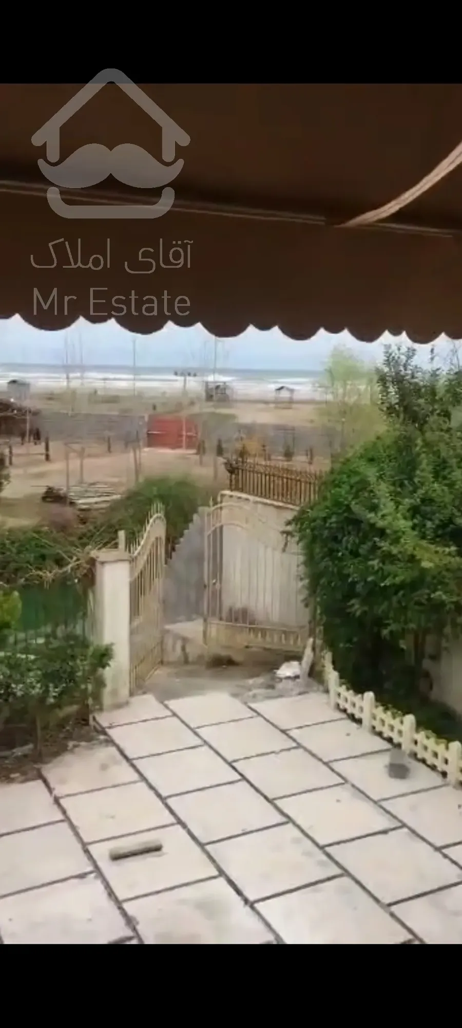 ویلا کنار دریا ۳ طبقه