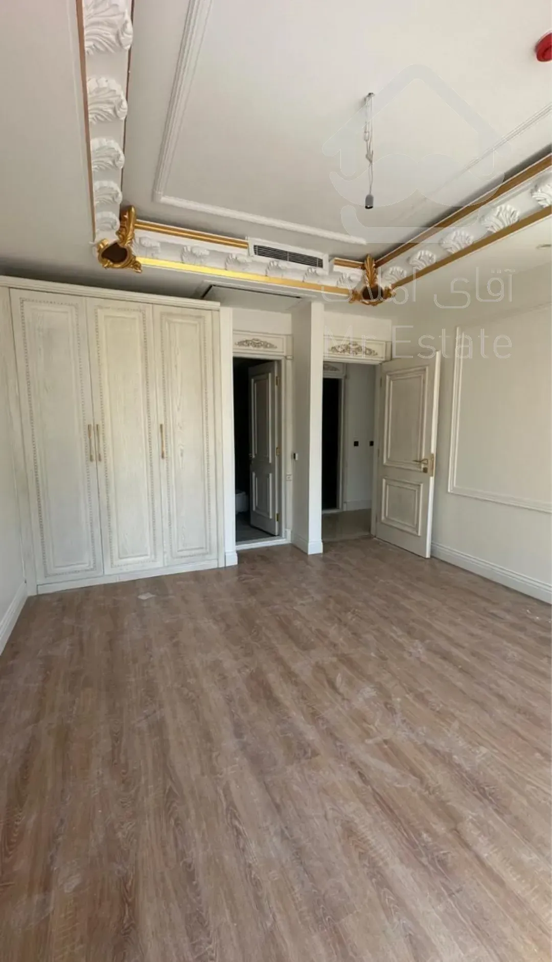 گلسنگ نیاوران ،250متر3خواب نوساز 3پارکینگ