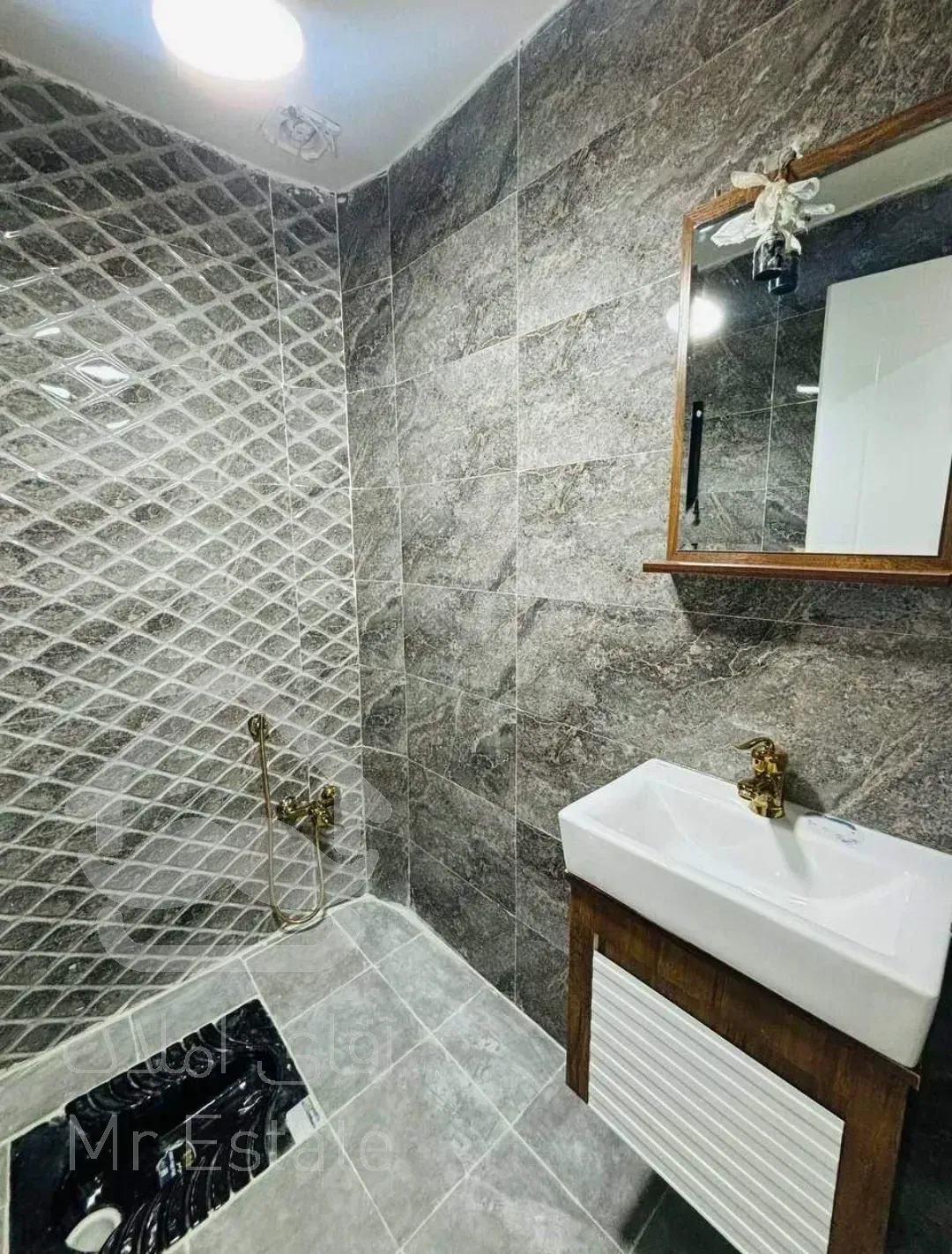 اپارتمان فردوس شرق