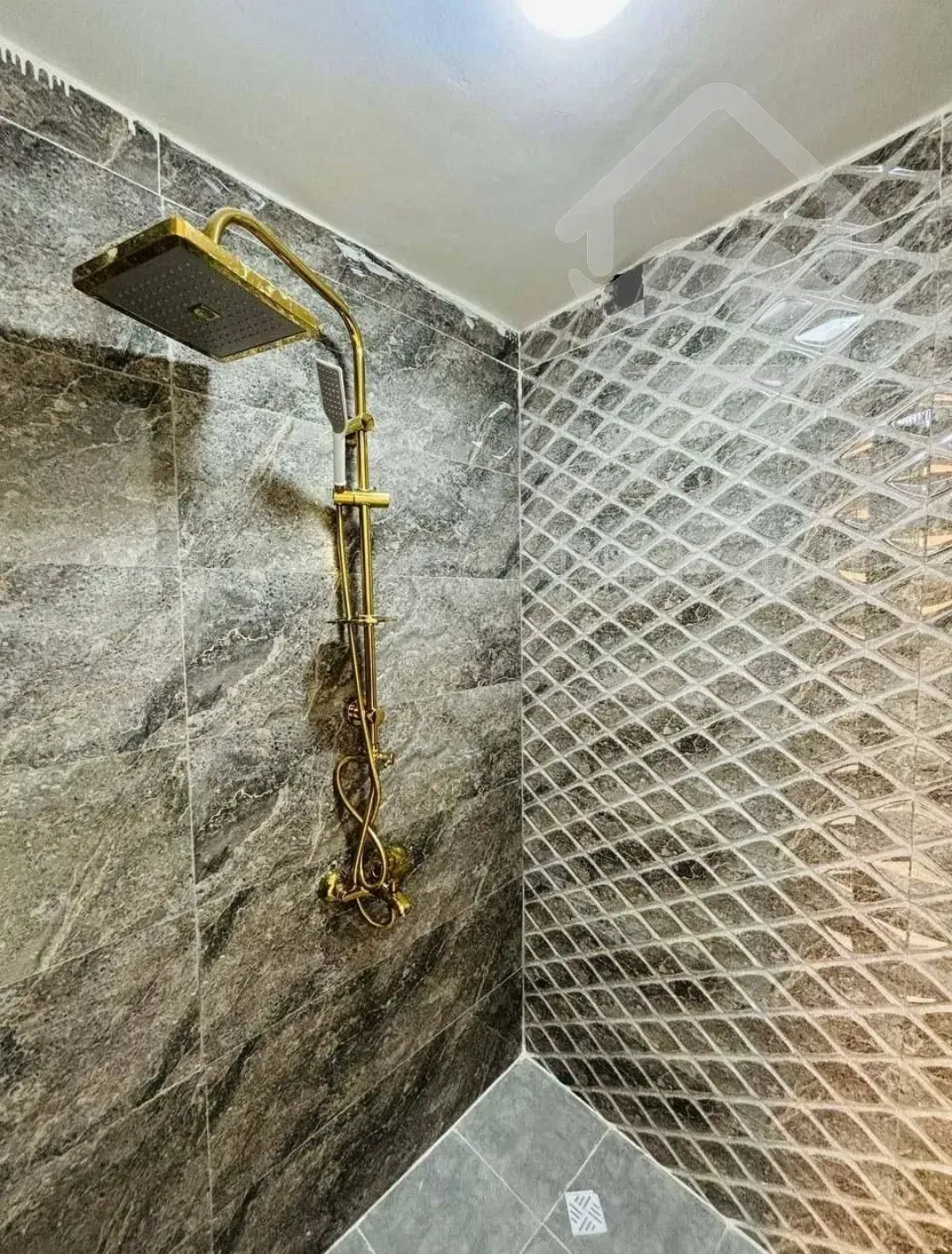 اپارتمان فردوس شرق