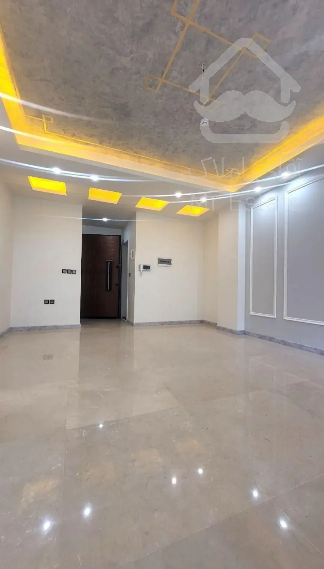 فوق العاده خوش نقشه و سالن پرده خور