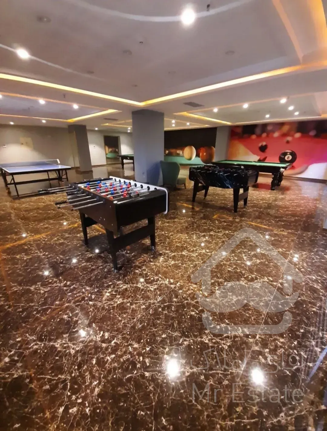 ۱۱۷ متر کُنجی غرق نور / تراس عریض و دلباز