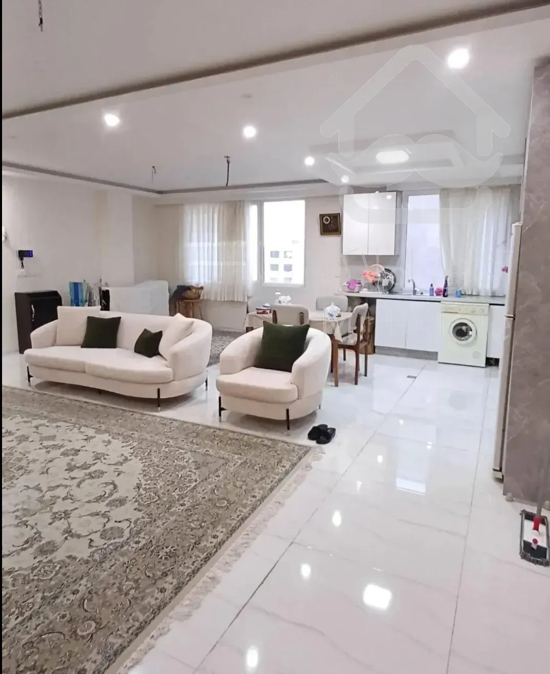 فروش اپارتمان ۸۰ متر ۲ خواب کم واحد زیر قیمت