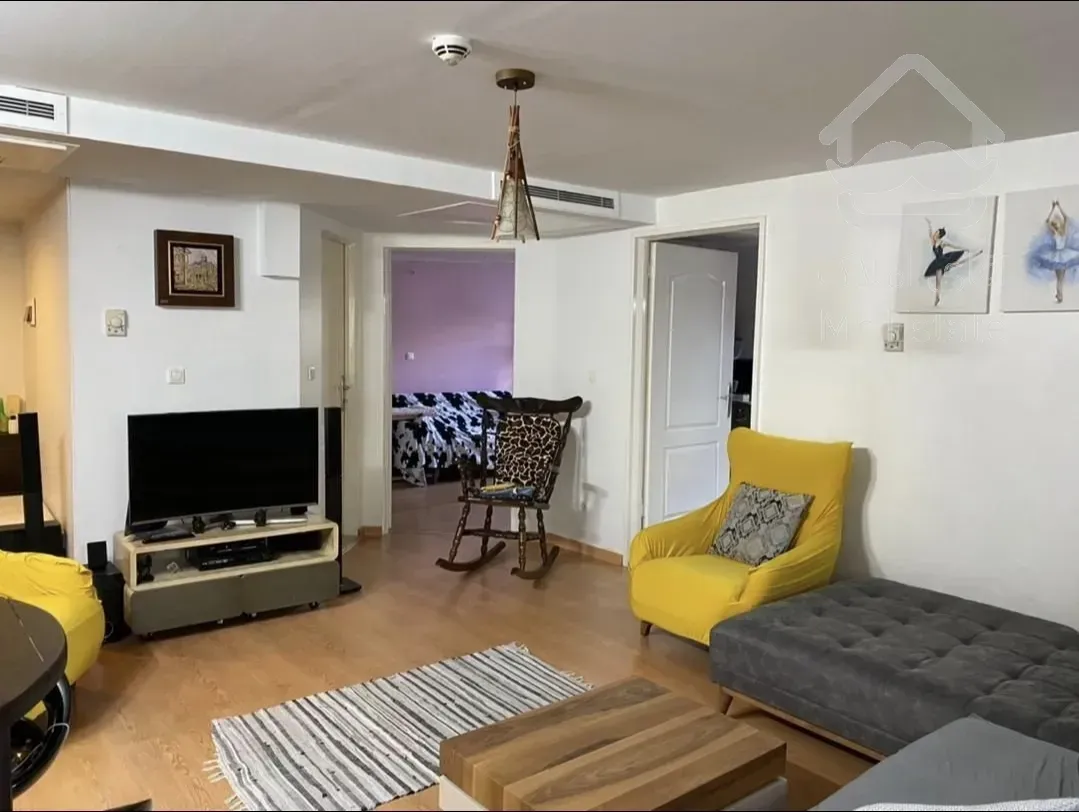 76 متر سالن پرده خور فول امکانات در اعیان نشین اباذر